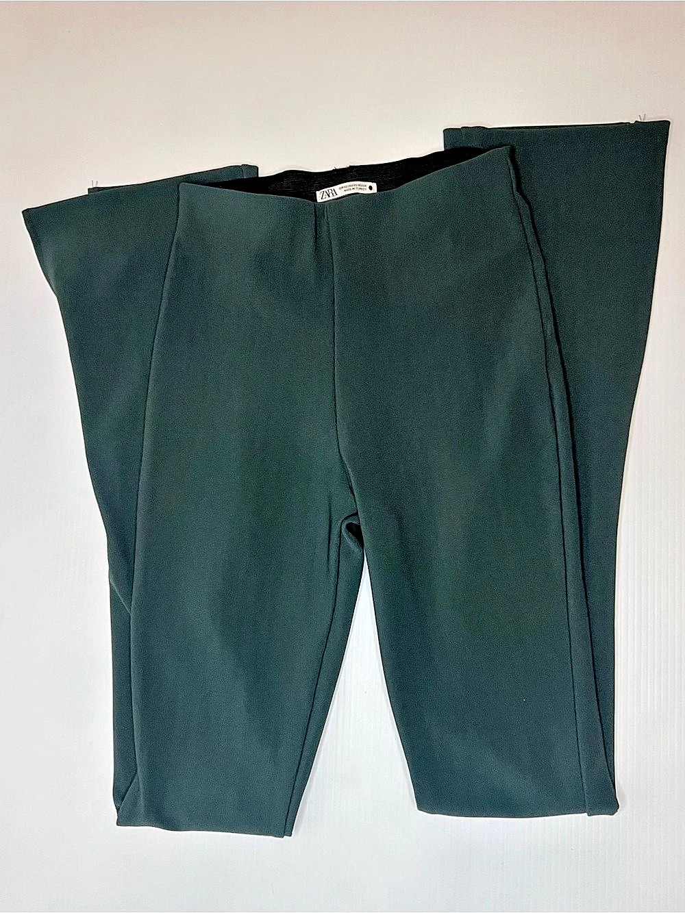 Zara Ribbed Split-Hem Leggings in Green Size XS Like New